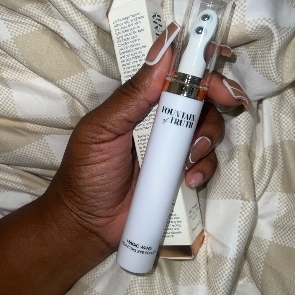 NEW! Fountain Of Truth Magic Wand Sculpting Eye Roller Cream 0.5 Oz Full Size